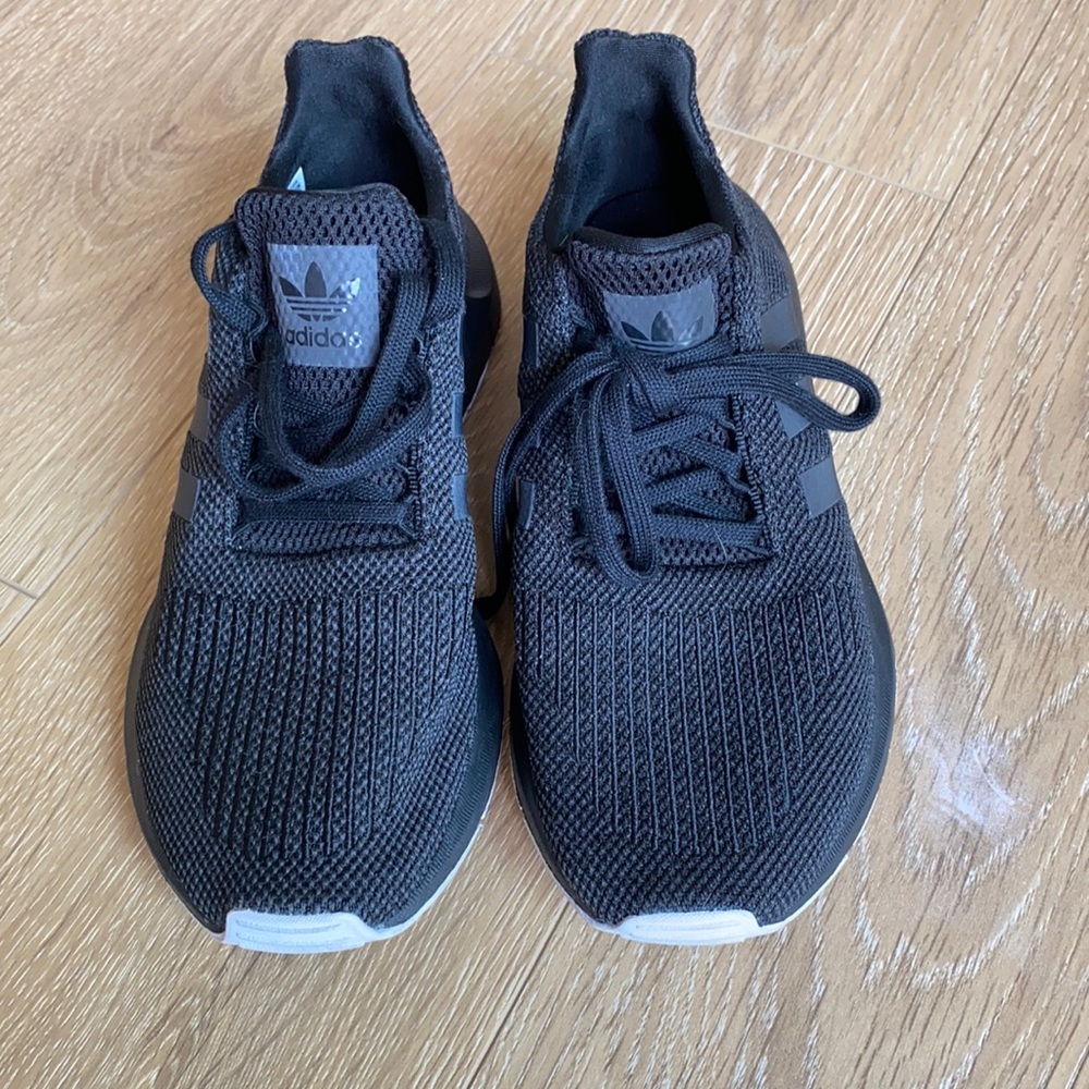 Adidas black size 7.5